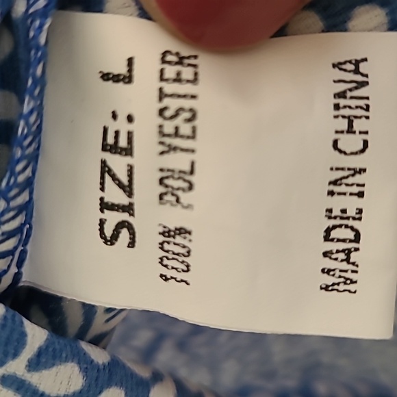 Blue and white floral Top - Picture 3 of 3